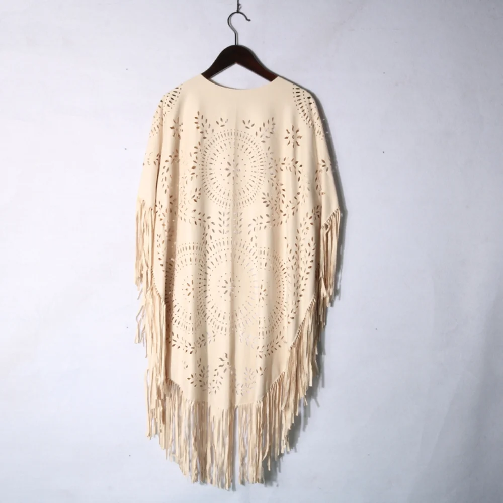 NWT Cream Western Boho Fringed Poncho